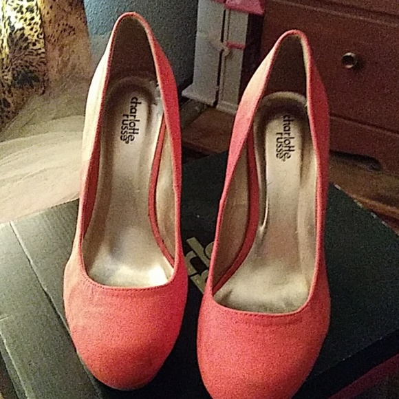 Shoes - Picture 3 of 3